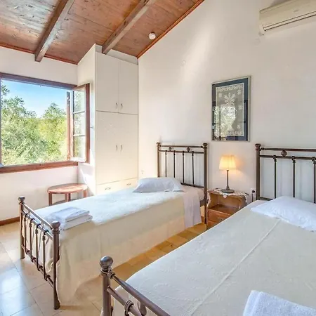 Villa Alkyon Manesatika